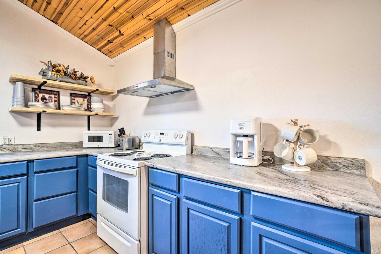 Relaxing Rural Harrison Home - 11 Mi To Town Bagian luar foto