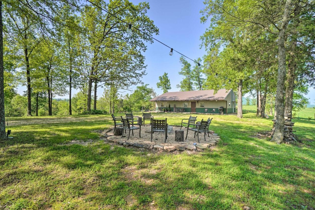 Relaxing Rural Harrison Home - 11 Mi To Town Bagian luar foto
